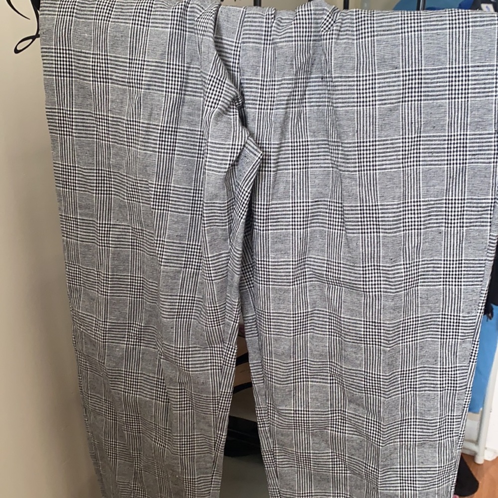 Pants - Picture 3 of 4